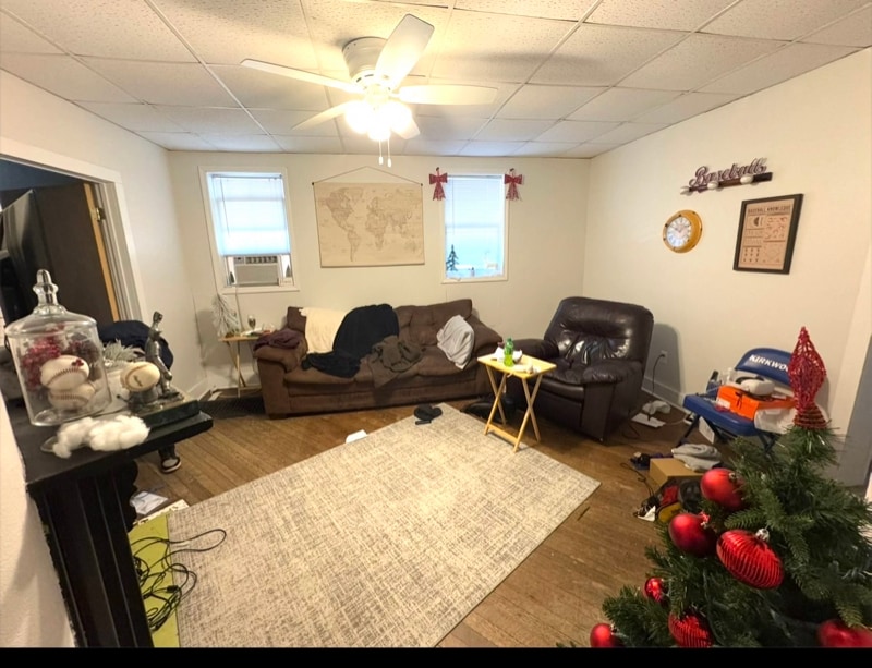 Building Photo - 611 W 12th St