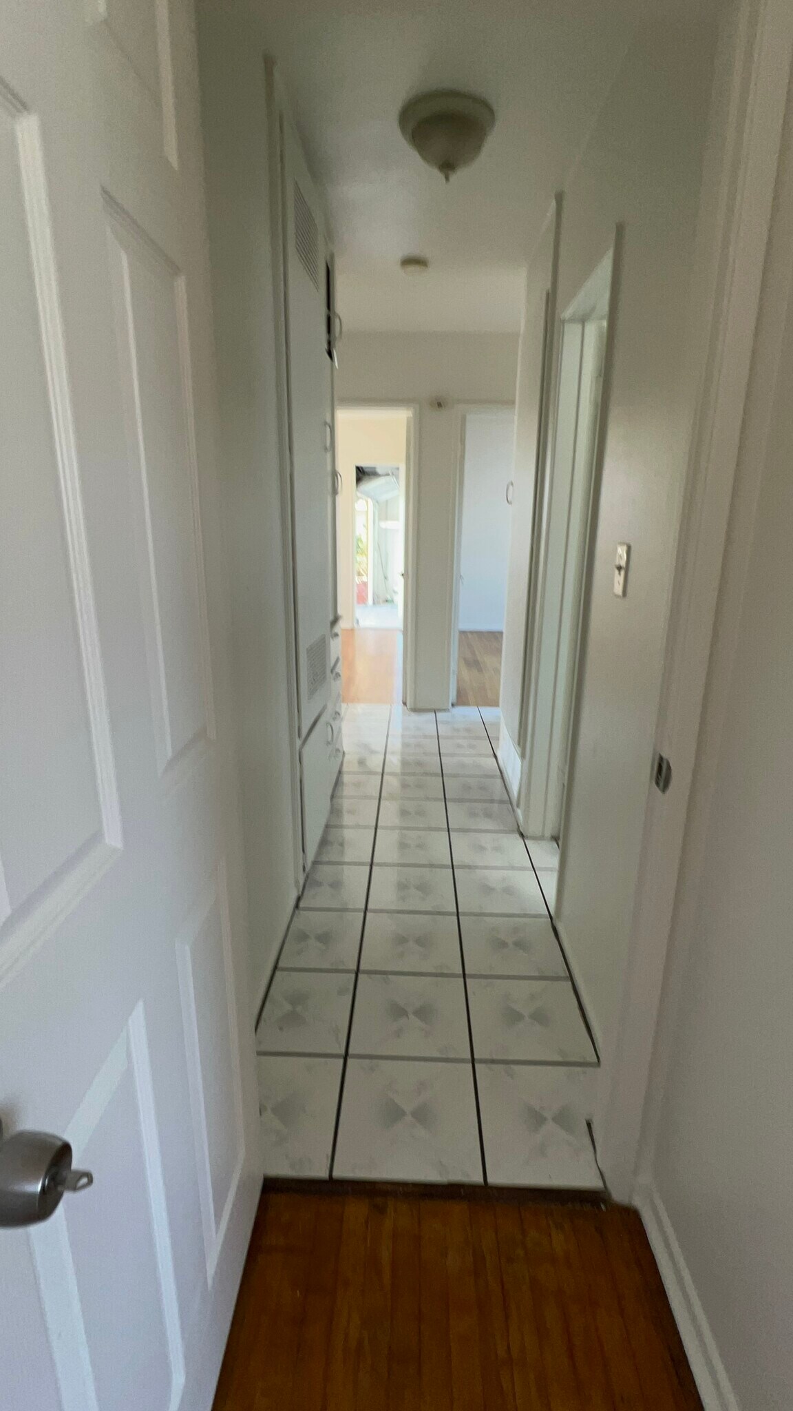 Building Photo - 10063 Faywood St