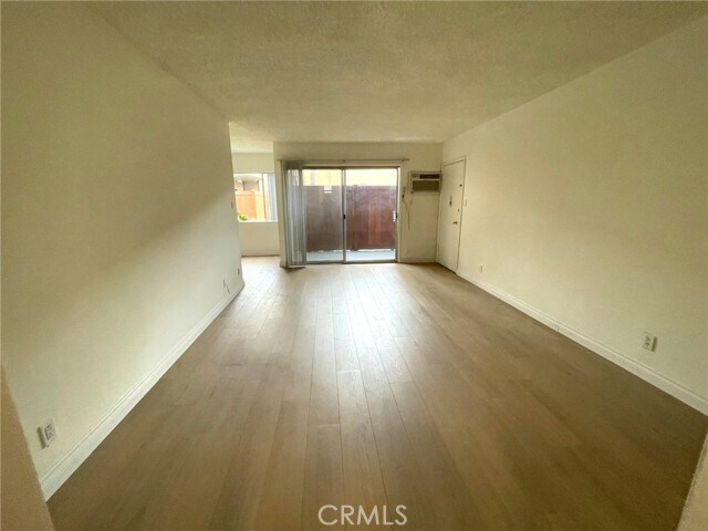 Building Photo - 5167 Yarmouth Ave