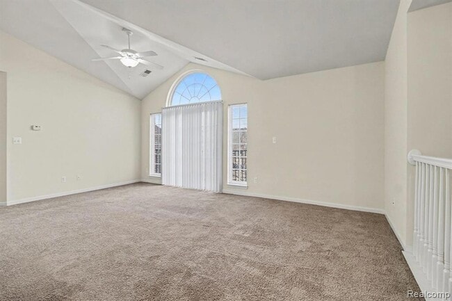 Building Photo - 20006 Hidden Oaks Dr