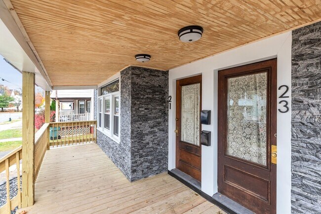 Building Photo - 23 Biltmore St