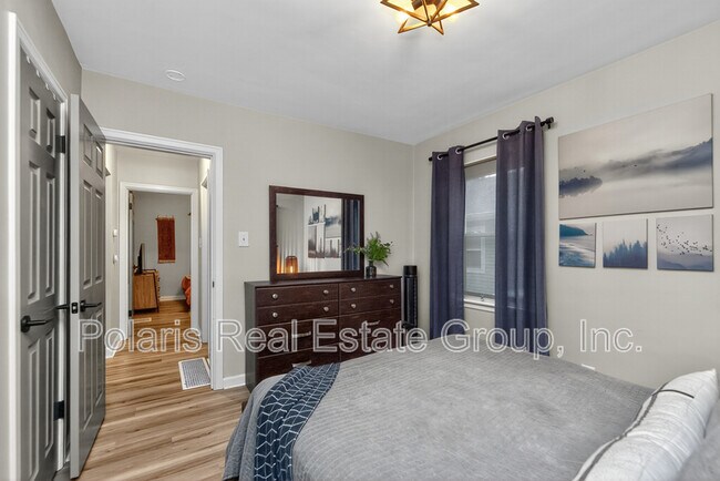 Building Photo - 4905 Norwaldo Ave