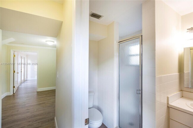Building Photo - 5451 SW 80th St