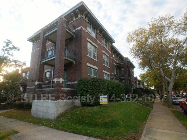 Building Photo - 2606 Louisiana Ave