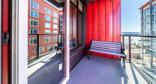 Building Photo - 111 Parkway Pl