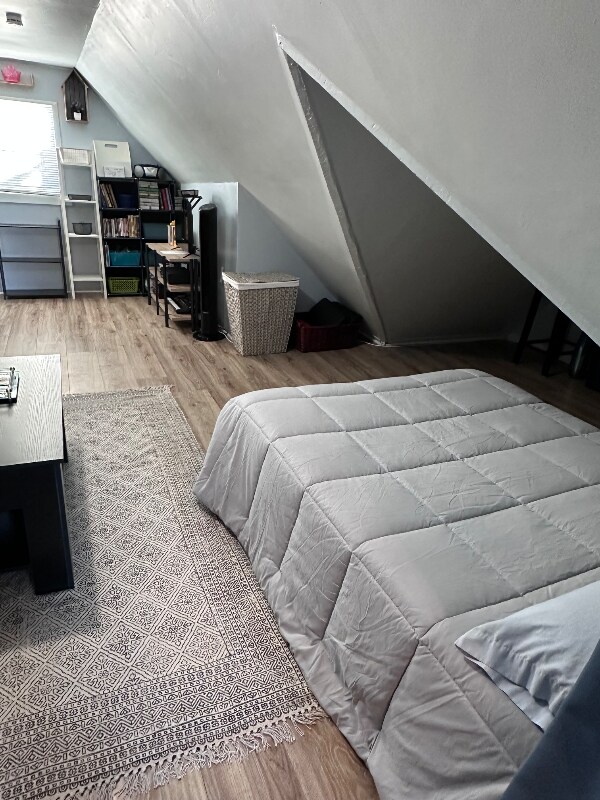 Building Photo - 107 Manitoba Ave W