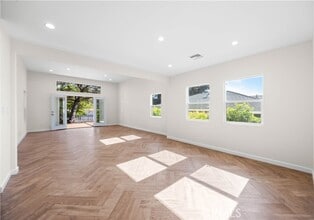 Building Photo - 6903 Greeley St