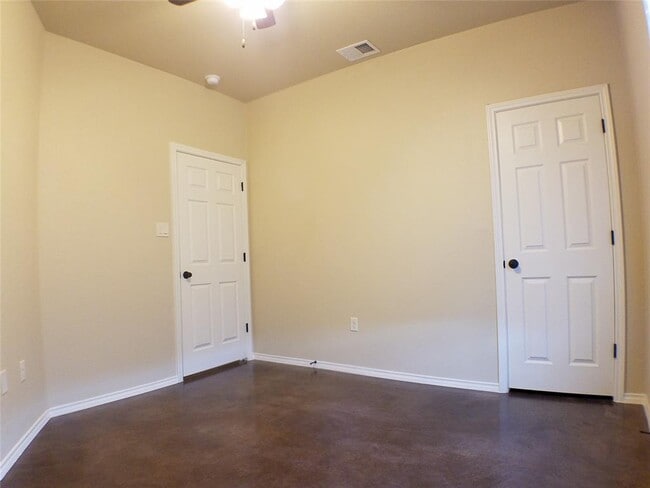 Building Photo - 119 Samuel Dr