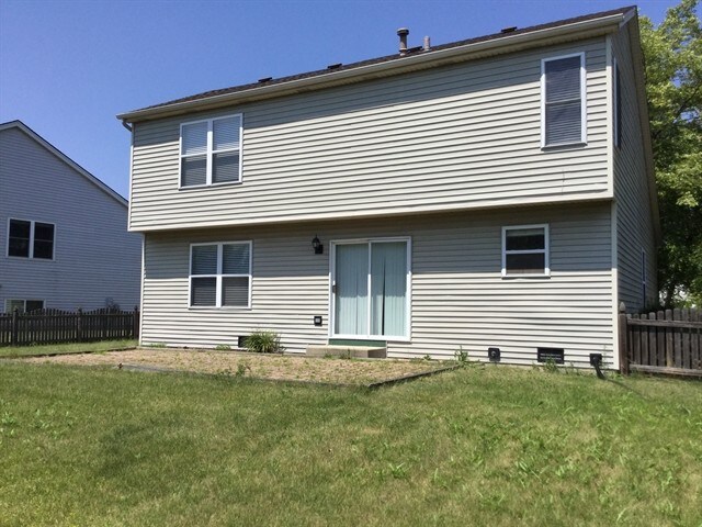 Building Photo - 2122 Willow Lakes Dr