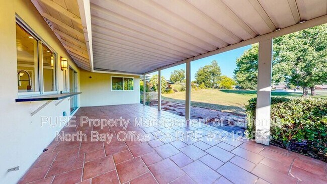 Building Photo - 351 Belhaven Cir