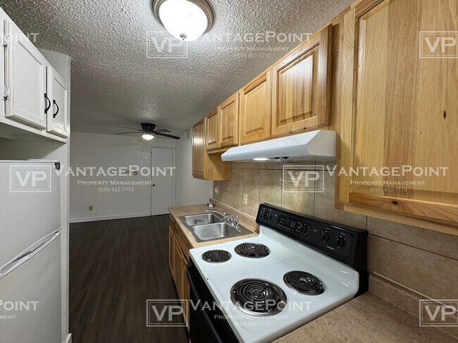 Building Photo - 2241 Imperial Ln