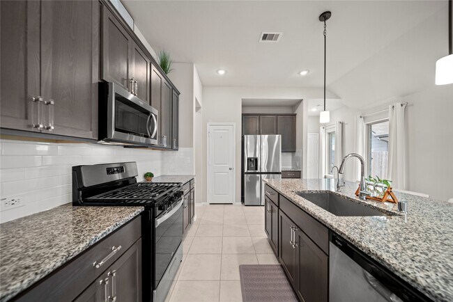 Building Photo - 32018 Towering Birch Trl