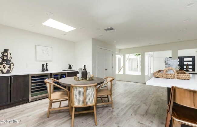 Building Photo - 11212 N Sundown Dr