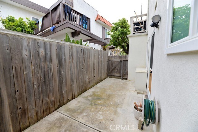 Building Photo - 250 Avenida Del Poniente