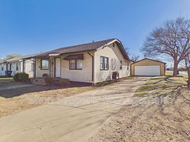 Building Photo - 3411 S Polk St