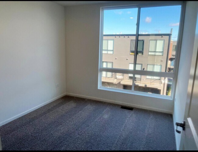 Building Photo - 2323 Prestige Pl