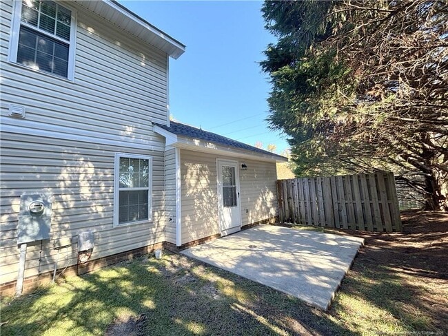 Building Photo - 5334 Holland Park Ave