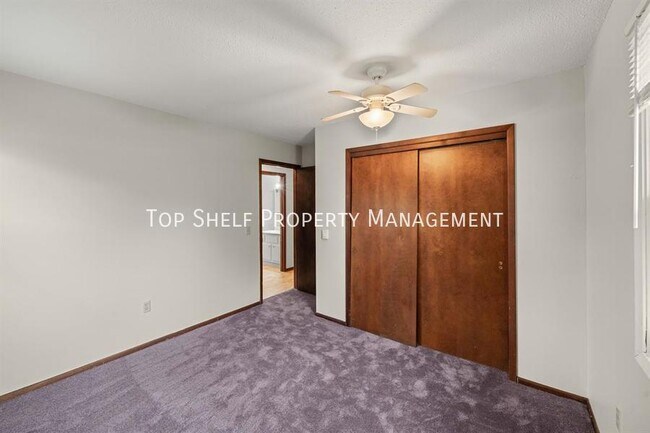 Building Photo - 625 D Ave