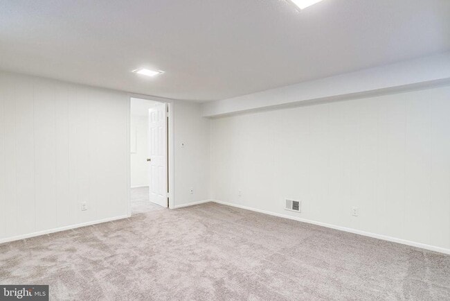 Building Photo - 2822 S Buchanan St