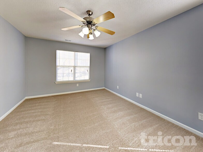 Building Photo - 2672 Thistle Brook Dr