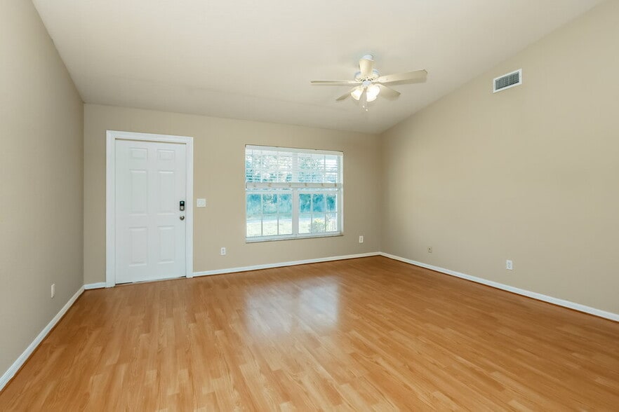 Building Photo - 4239 Dekle Ave