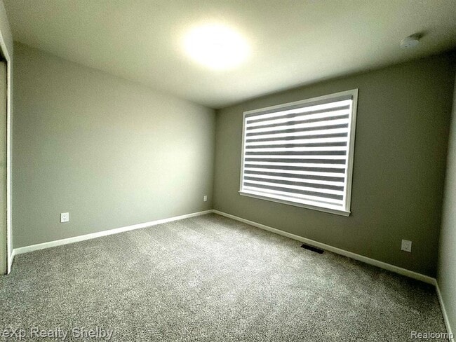 Building Photo - 49477 Hummel Dr