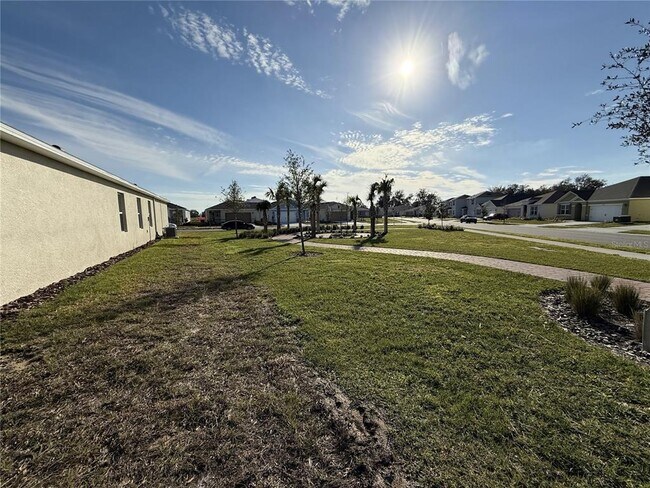 Building Photo - 1511 Ellesmere Ave