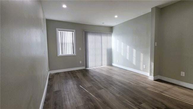 Building Photo - 2431 N Lamer St