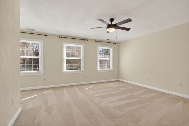 Building Photo - 5 Bed, 2.5 Bath Home in the Heart of Red Mill Farms