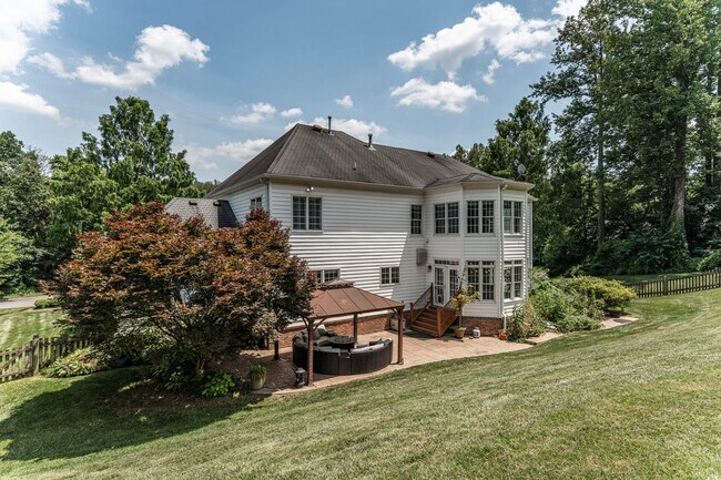 Building Photo - 5090 Hazel Ferguson Dr