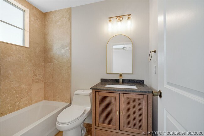 Building Photo - 4339 Bougainvilla Dr