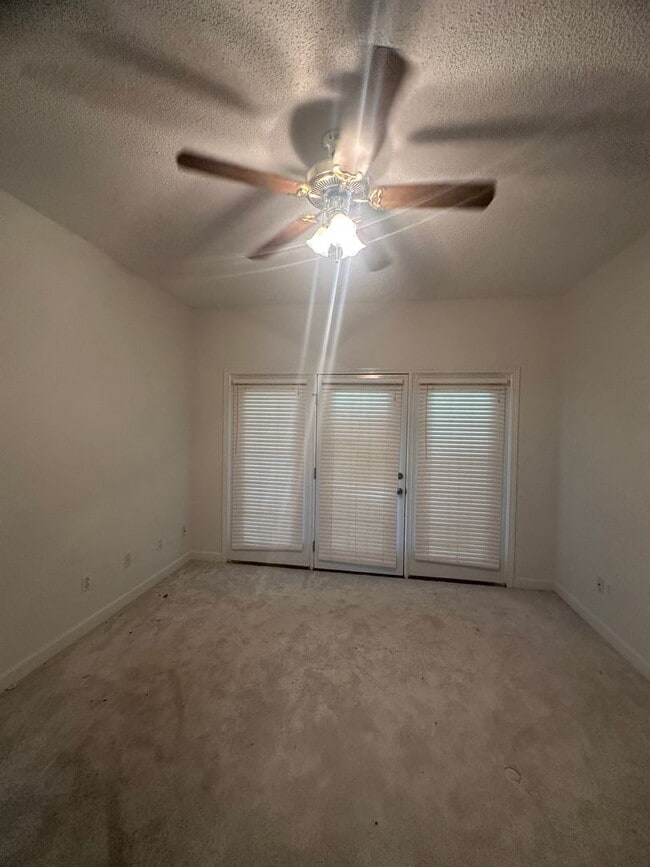 Building Photo - Tartan Pines Subdivision! Golf Course Comm...