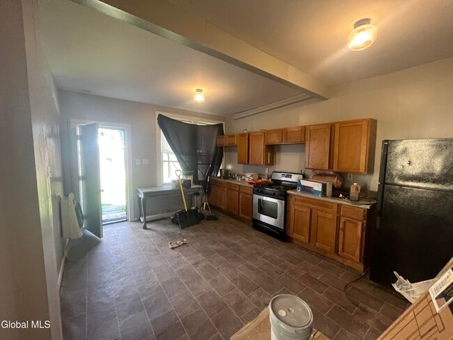 Building Photo - 508 2nd St