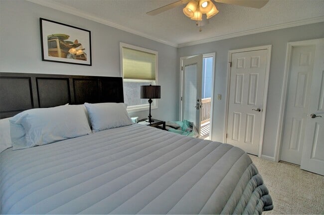 Building Photo - UNBELIEVEABLE VIEWS - Ocean Front OFF SEAS...
