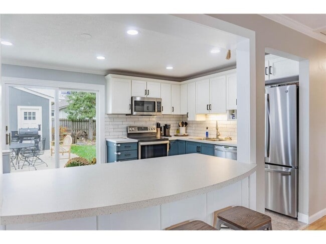 Building Photo - 112514 E Washington Ln