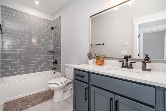 Building Photo - 3427 Earhart Rd