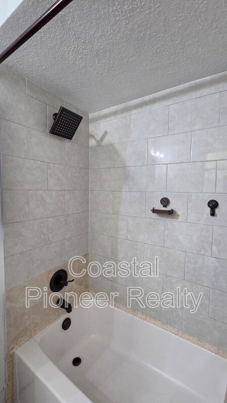 Building Photo - 5005 Dollarway Ct