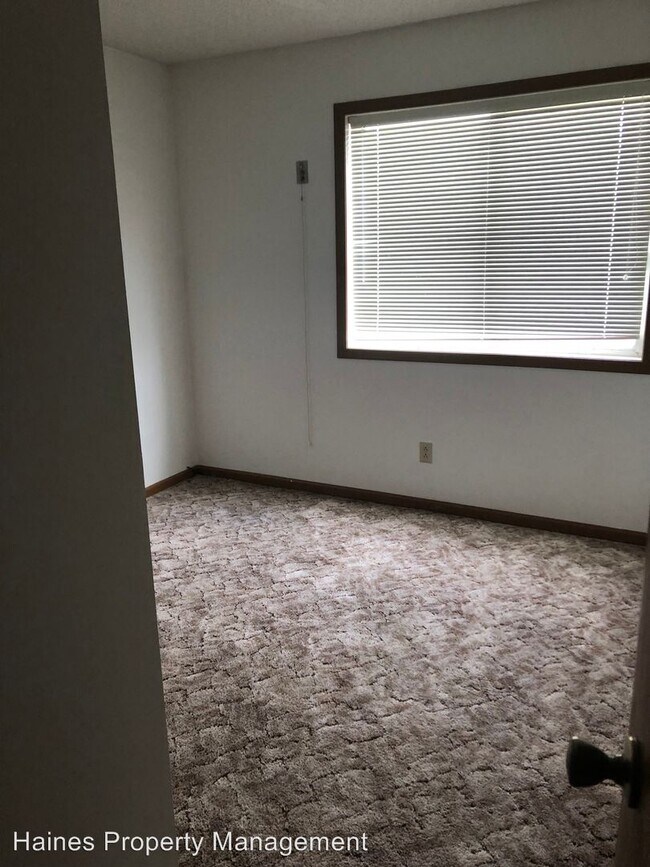 Building Photo - 805 Parkway St