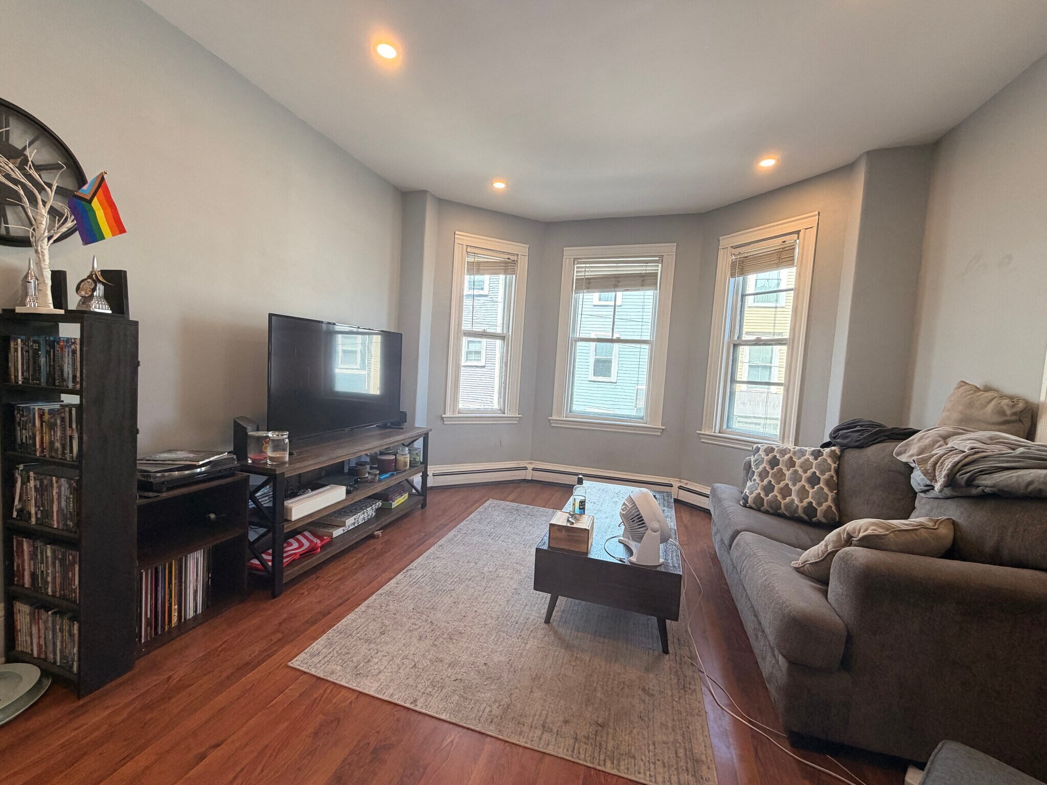 Building Photo - 18 Washburn St