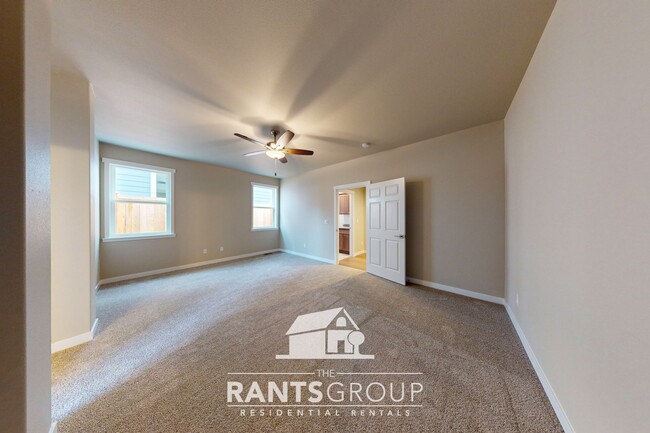 Building Photo - Newer Rambler in Hawks Prairie! Easy JBLM ...