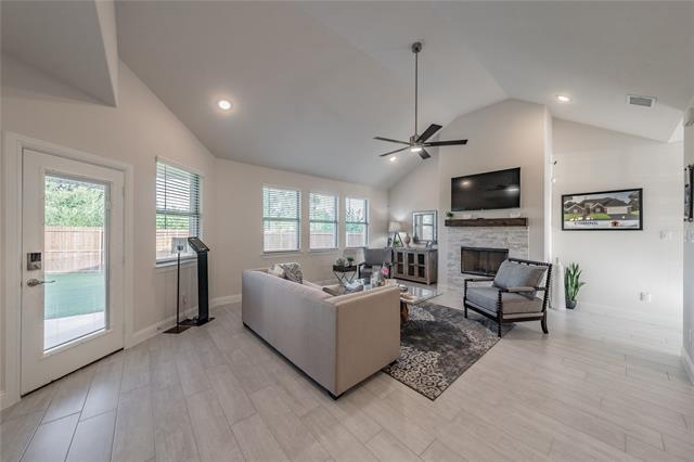 Building Photo - 101 Gardenia Dr