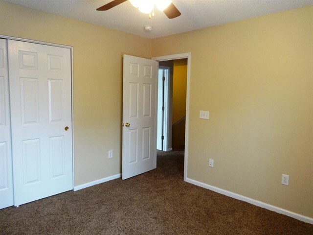 Building Photo - 114 Elbow Cir
