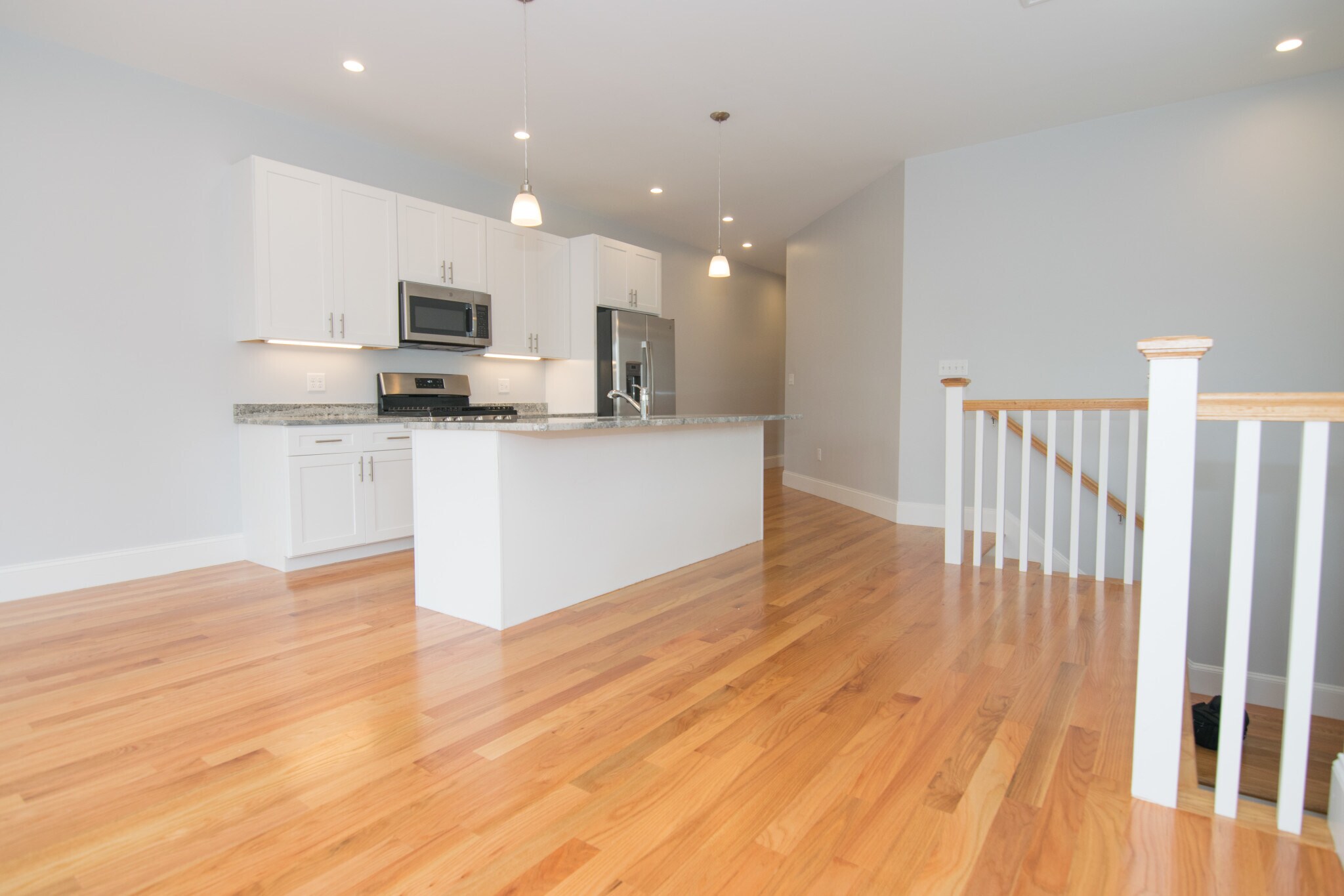 Building Photo - 10 Islington St