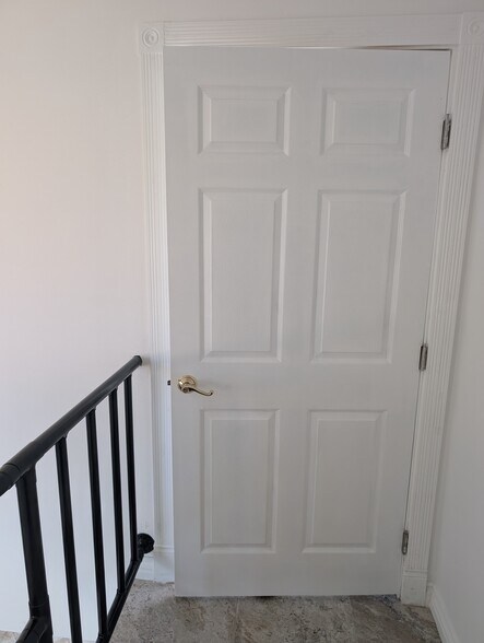 Master Bedroom Entry - 20229 Lorenzana Dr