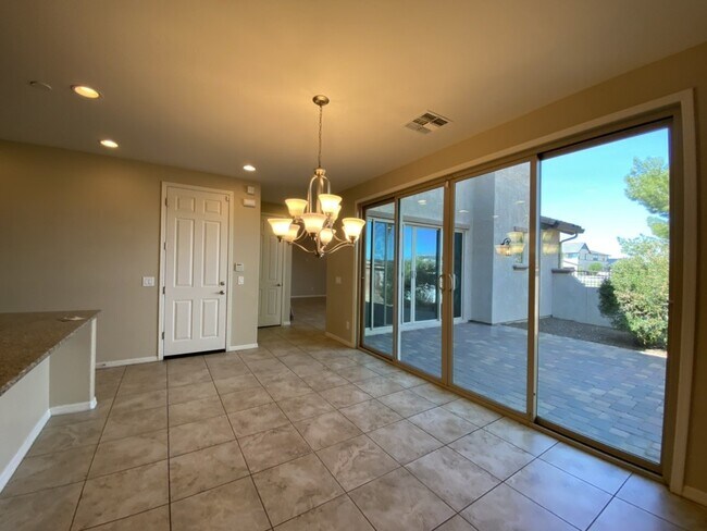 Building Photo - 3726 E Angstead Dr
