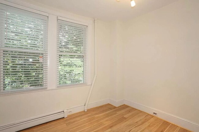 Building Photo - 2153 Newport Pl NW