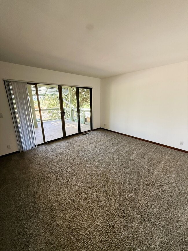 Building Photo - 3956 Orchard Heights Rd NW