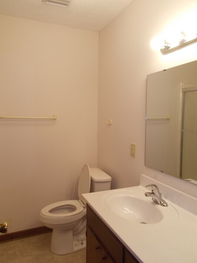 Building Photo - 1533 College Way