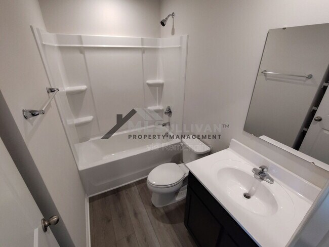 Building Photo - 4600 Black Drum Dr