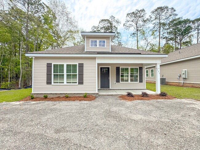 Building Photo - 131 Zetterower Rd